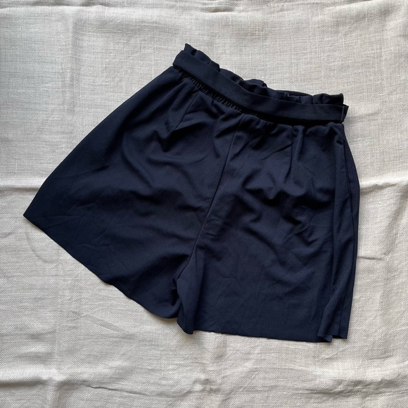 ONLY Navy Blue Paperbag Waist Shorts - Picture 2 of 6
